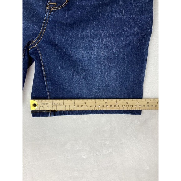 Seven 7 Bermuda Womens Medium‎ Wash Jean Shorts size 6 - Picture 10 of 16